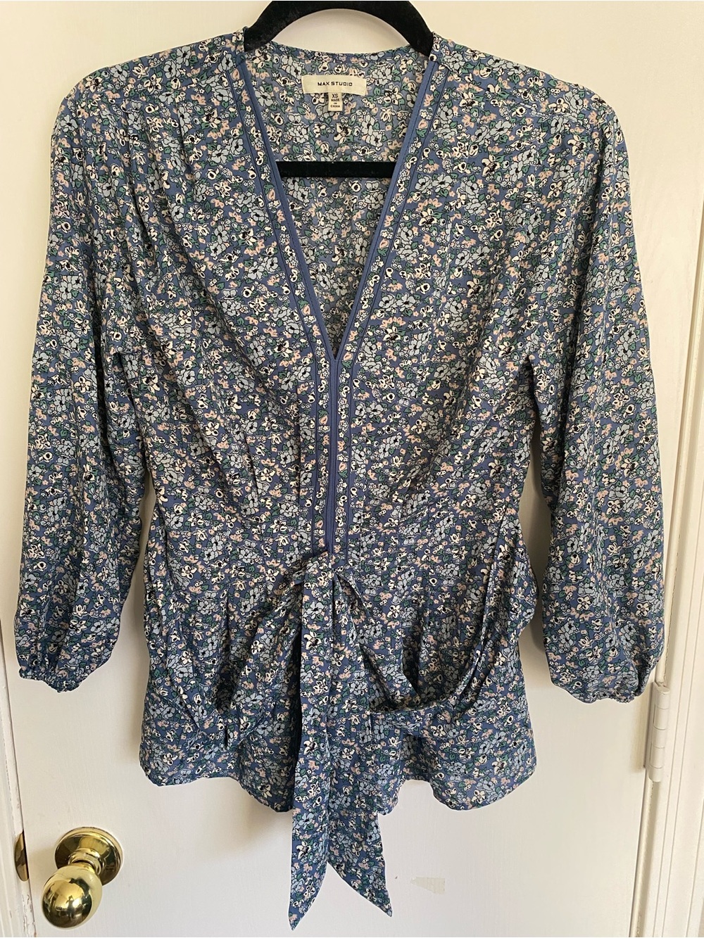 Max Studio Blue Periwinkle Calico Floral Smocked Back Tie Waist Blouse XS